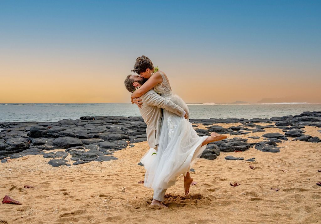 GET MARRIED IN BEAUTIFUL KAUAI