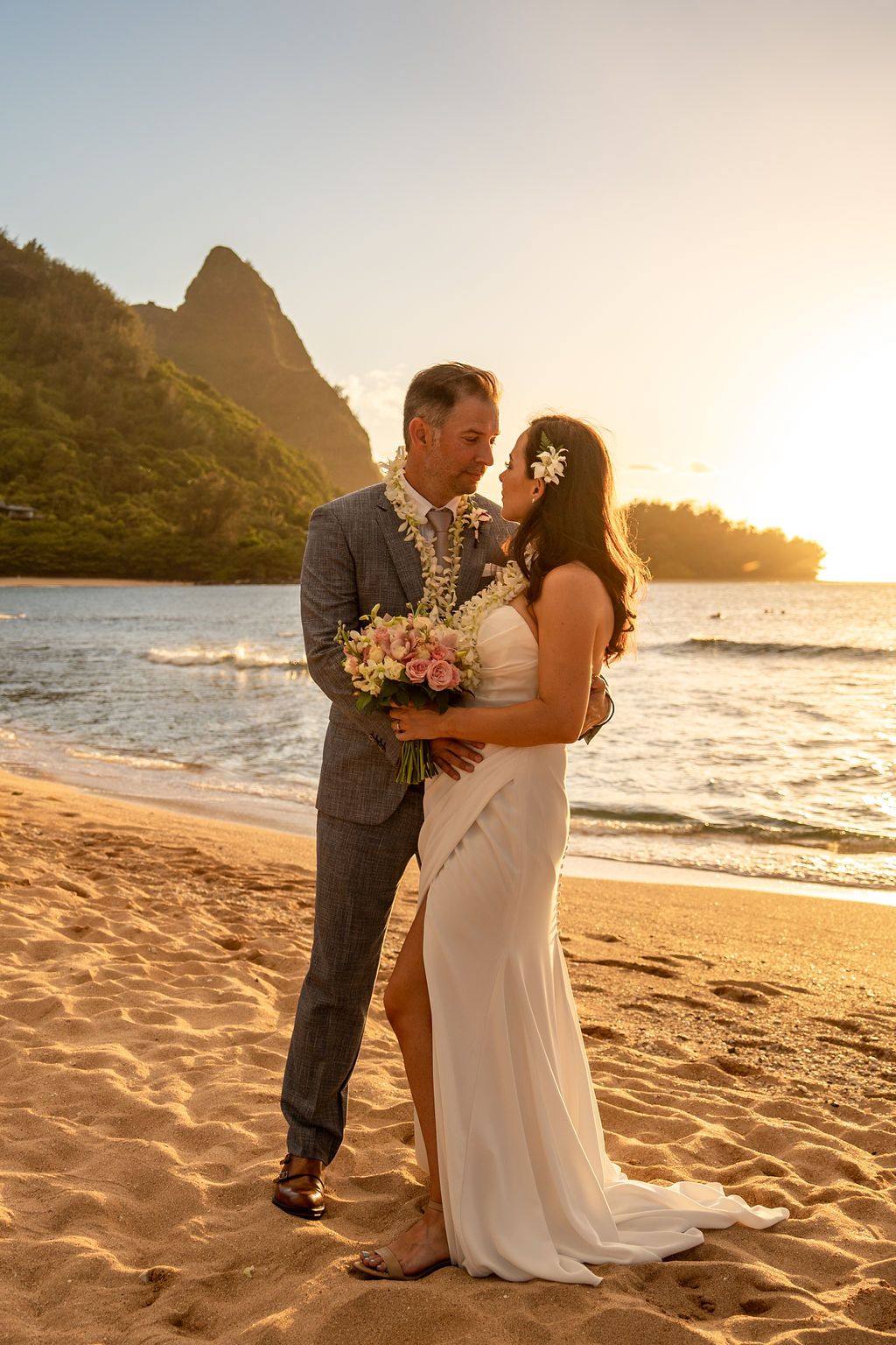 GET MARRIED IN BEAUTIFUL KAUAI